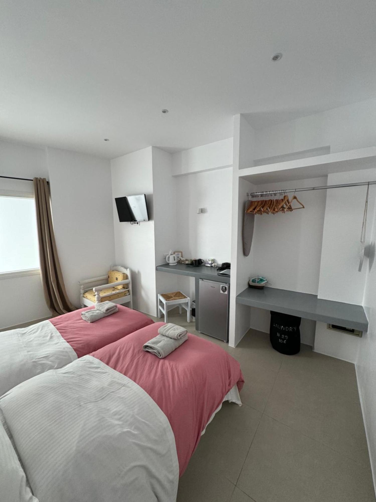 Madaky Hotel Nausa Zewnętrze zdjęcie